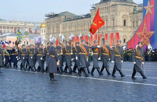 Марш в честь 78-летия парада 1941 года на Красной площади - «Праздники»