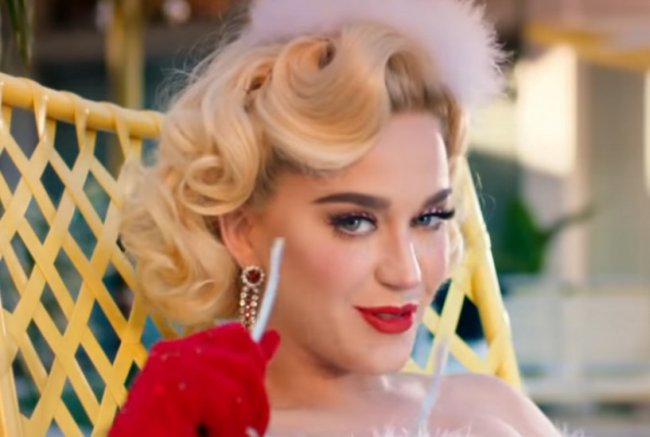 Katy Perry — Cozy Little Christmas, новый клип - «Новости Музыки»