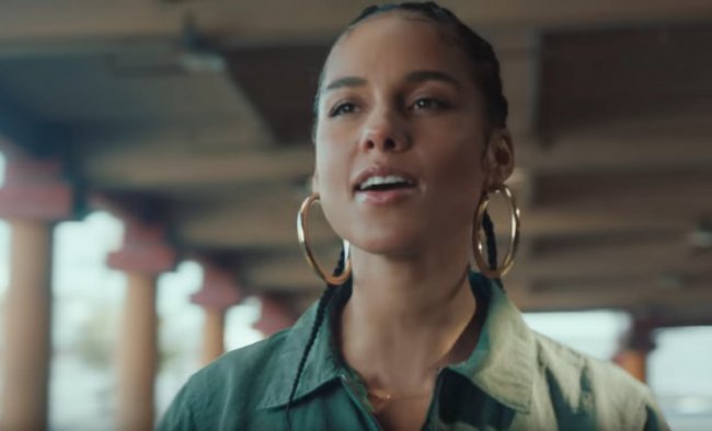 Alicia Keys — Underdog, новый клип - «Новости Музыки»