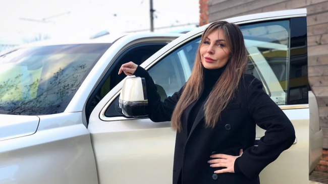 Наталья Бочкарева продает автомобиль, в котором ее задержали с кокаином - «Новости Музыки»