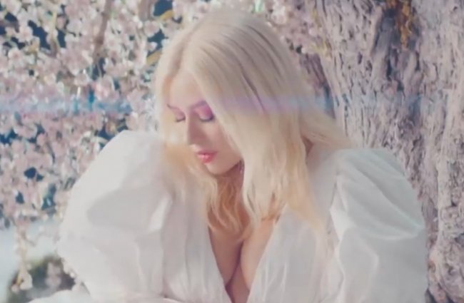 Christina Aguilera and A Great Big World — Fall On Me, новый клип - «Новости Музыки»