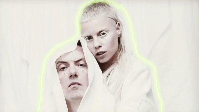 Die Antwoord выпустили клип в стиле киберпанк на трек Future Baby - «Новости Музыки»