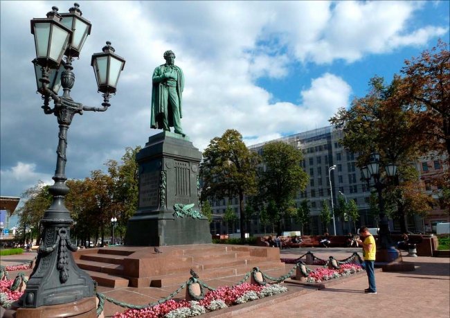 Пушкинская площадь - «Погулять»