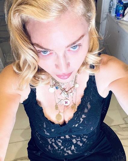 Мадонна сняла себя в белье после слухов о пластике - «Новости Музыки»