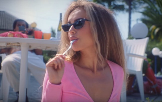 Миша Марвин и Ханна — Французский поцелуй, новый клип - «Новости Музыки»