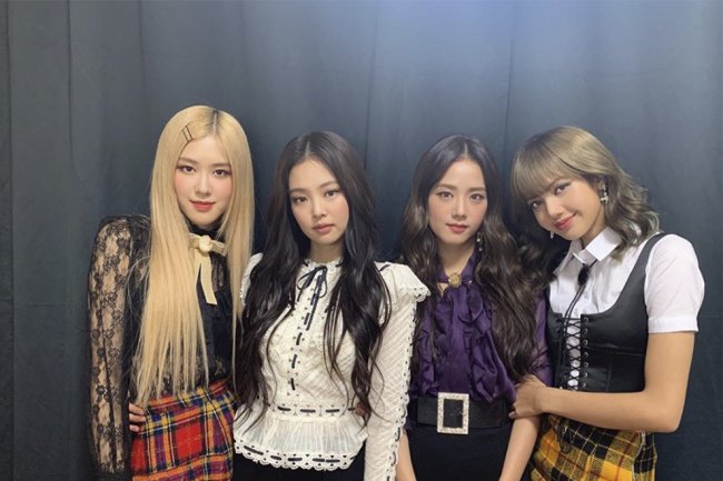 Идут на миллиард! BLACKPINK поставили новый рекорд на YouTube - «Новости Музыки»