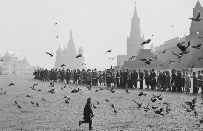 Выставка «Москва Наума Грановского 1920 — 1980» - «Праздники»