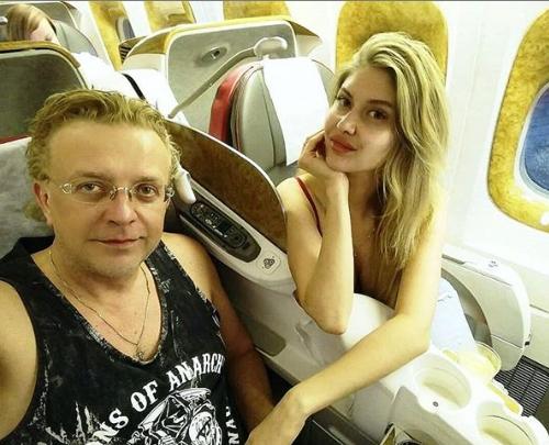 Многодетный отец Рома Жуков женится на возлюбленной с ребенком - Звезды - «Новости Музыки»