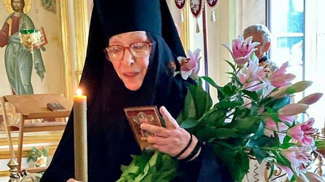 Подруга Екатерины Васильевой объяснила, почему актриса решила стать монахиней - «Новости Музыки»