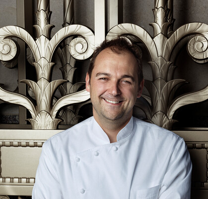 Актриса Деми Мур закрутила роман с шеф-поваром, который на 13 лет младше её - «Новости Музыки»