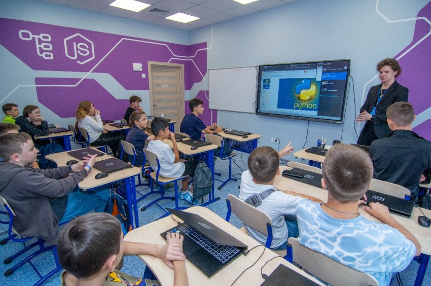 Открытые уроки по программированию для школьников - «С детьми»