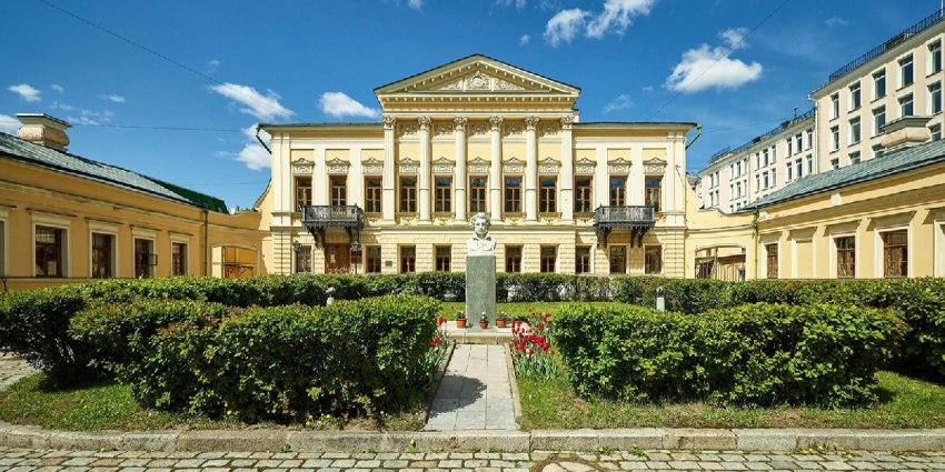 День открытых дверей в Библиотеках и культурных центрах Москвы 2025 - «Образование»
