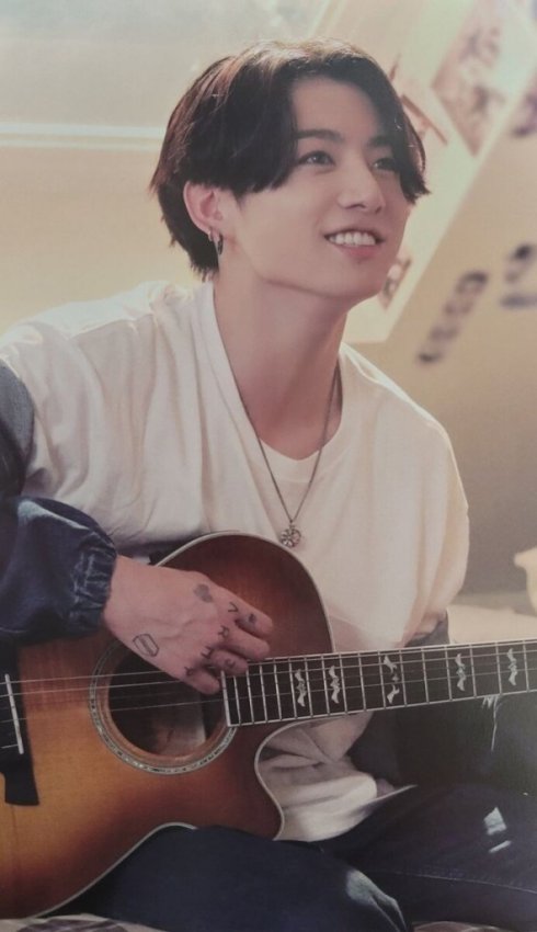 Чонгук из BTS: «Даже если у меня странное выражение лица, я просто пою» - «Новости Музыки»