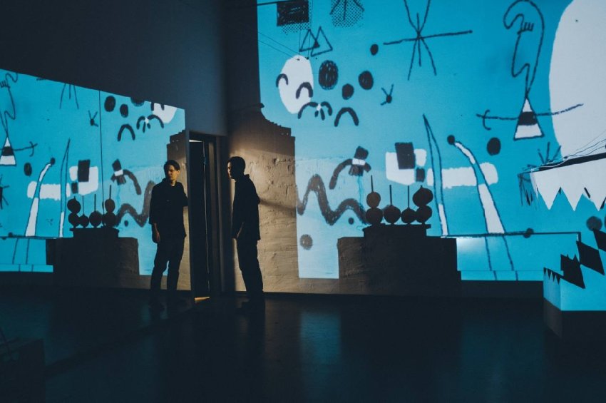 Новогодний арт-эксперимент «Таинственная елка»: путешествие с художниками 2026 - «Шоу»