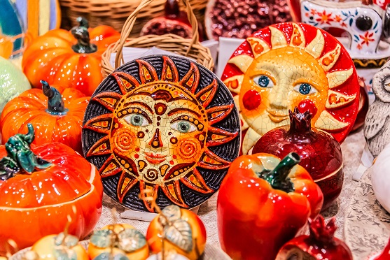 Выставка-ярмарка народных художественных промыслов и ремёсел России «Жар-птица. Весна — 2026» - «Новости музыки»